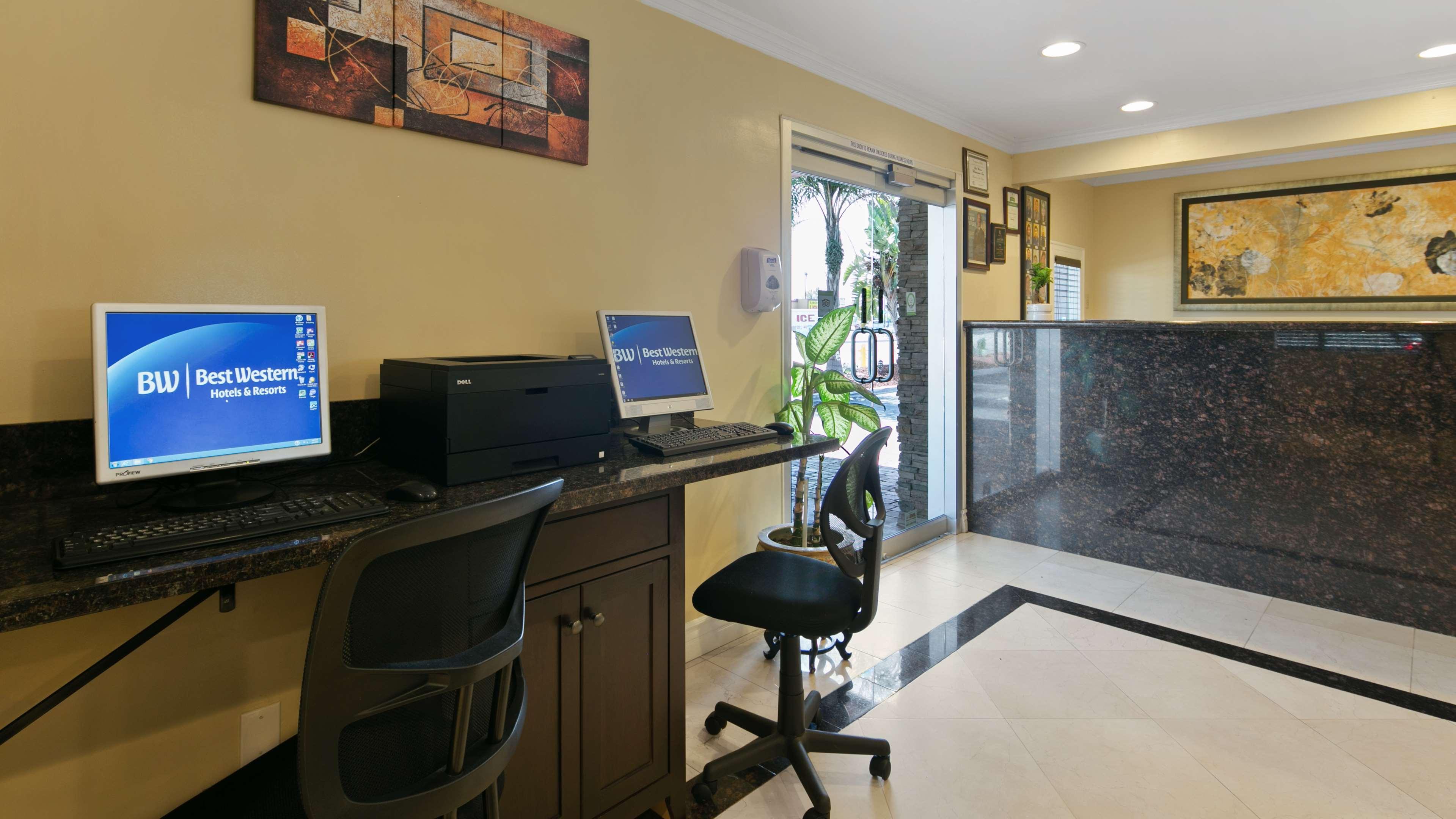 Best Western Westminster Inn Extérieur photo